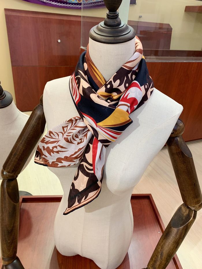 Louis Vuitton Scarf LVS00154